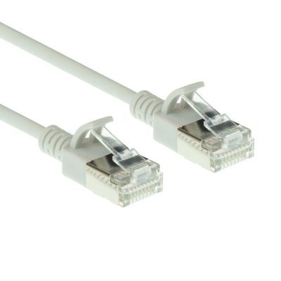 ACT Grijze 0,5 meter LSZH U/FTP CAT6A datacenter slimline patchkabel snagless met RJ45 connectoren