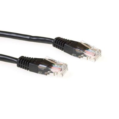 ACT Zwarte 1,5 meter U/UTP CAT5E patchkabel met RJ45 connectoren